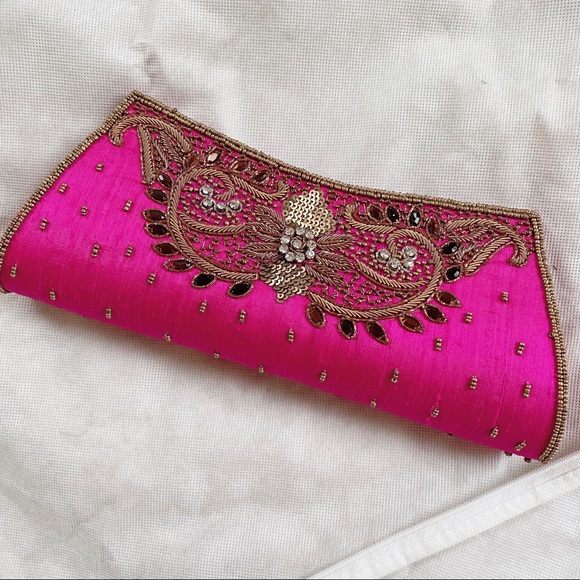 Stunning Lehenga, Jewelry & Accessories - Picture 10 of 15